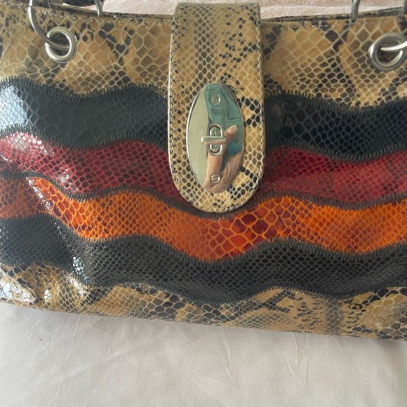 Snakeskin leather handbag - Picture 4 of 9